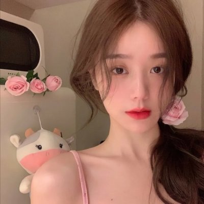 左撇子女人